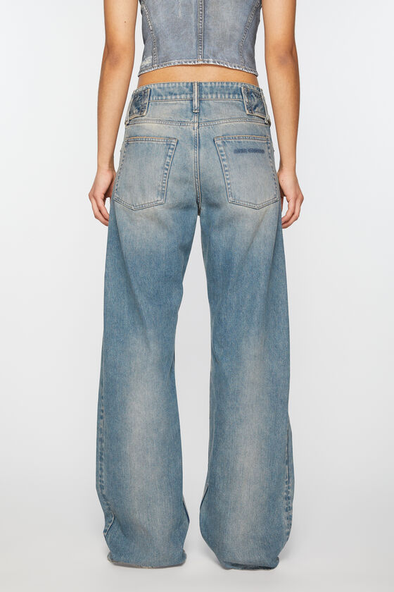 (image for) Handcrafted Belted jeans - Relaxed fit